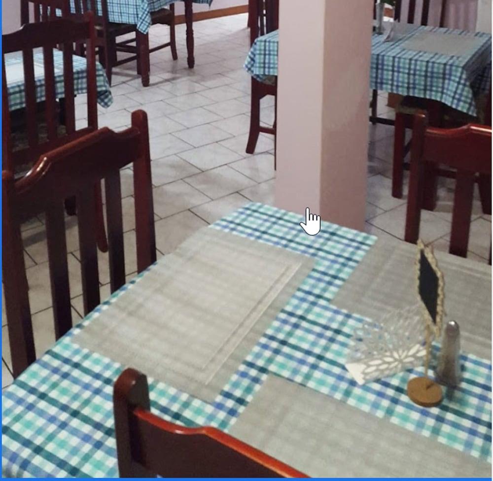 Airport Suites Hotel Piarco Buitenkant foto