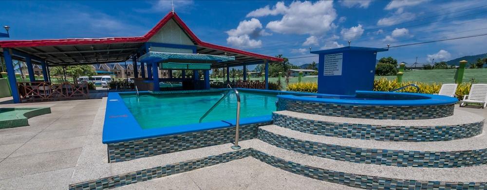 Airport Suites Hotel Piarco Buitenkant foto