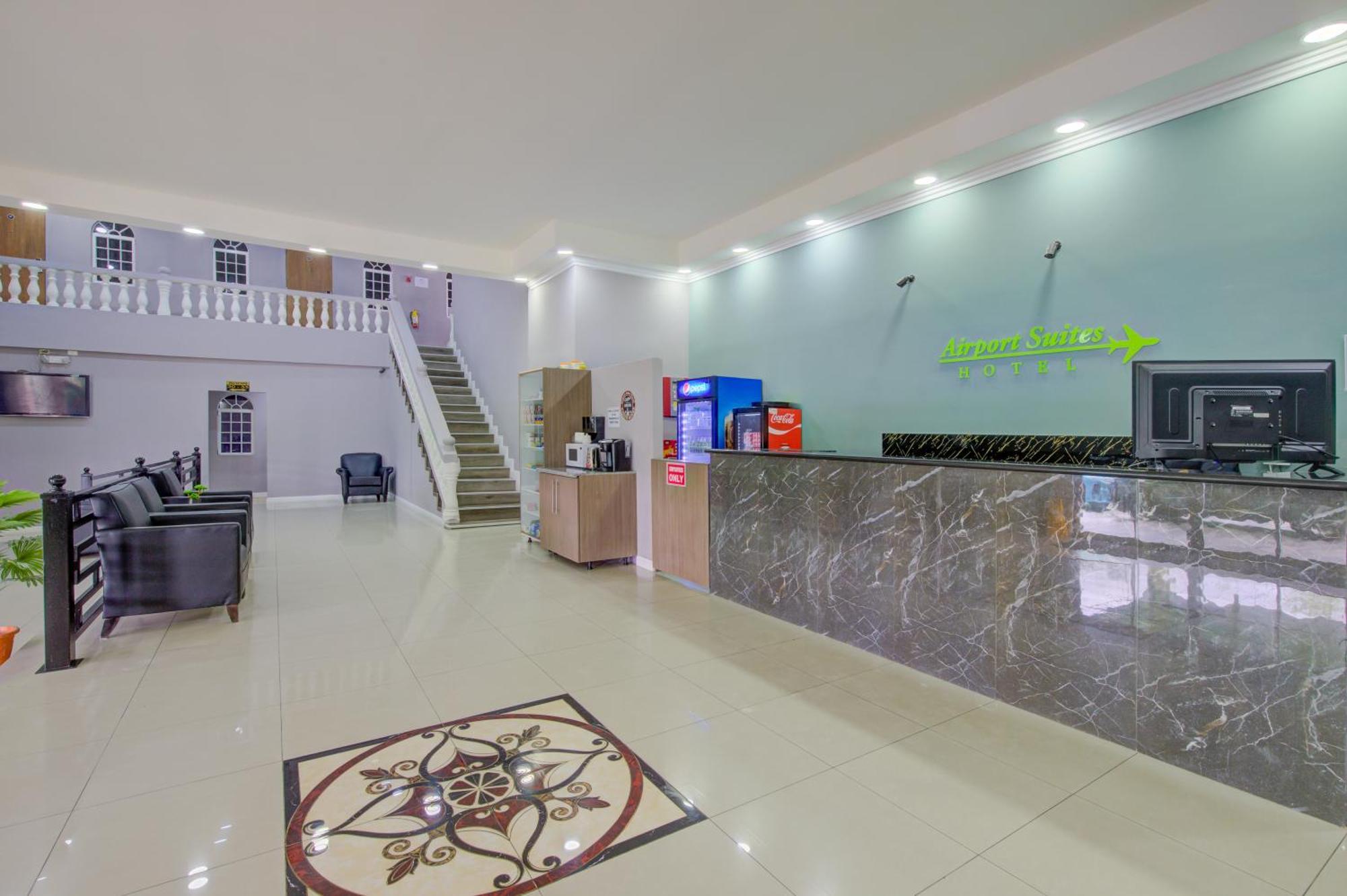 Airport Suites Hotel Piarco Buitenkant foto