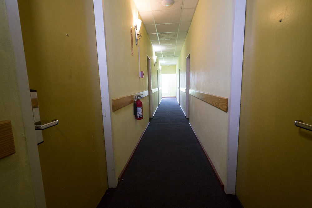Airport Suites Hotel Piarco Buitenkant foto
